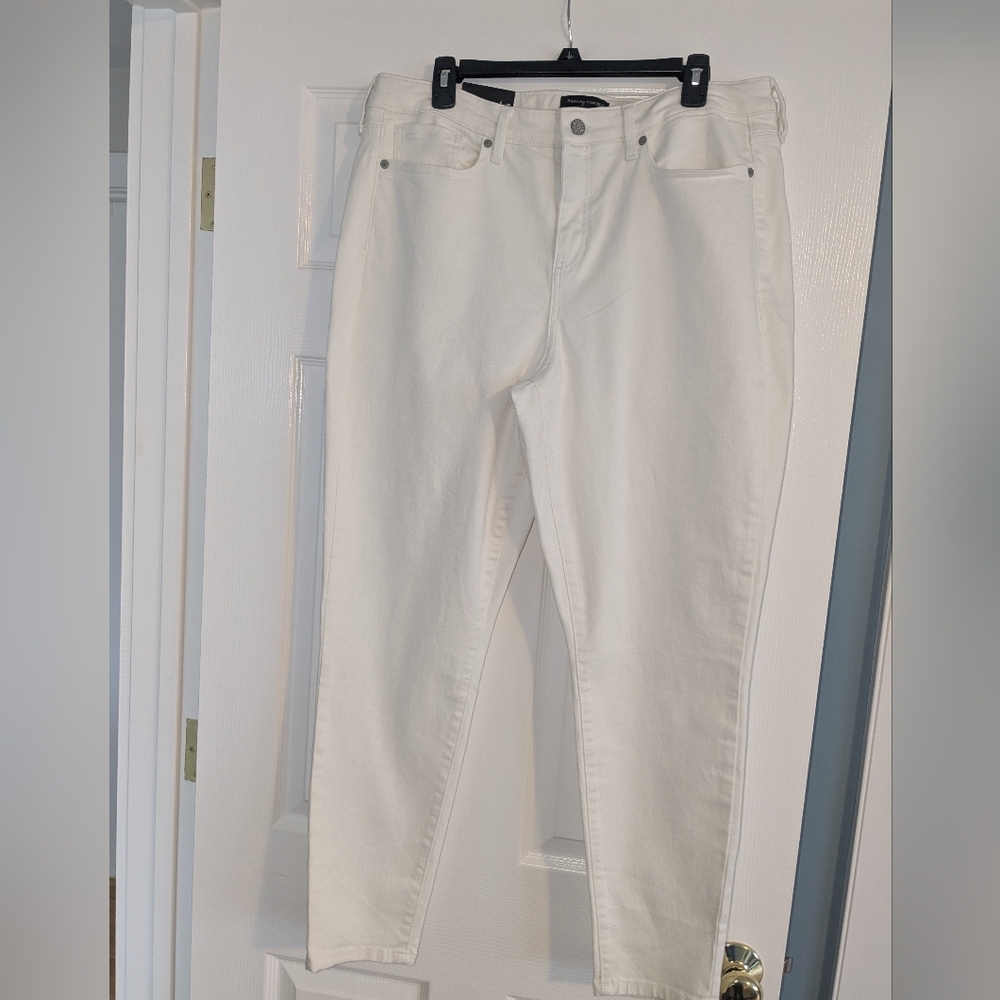 Banana Republic White Curvy Skinny Jeans